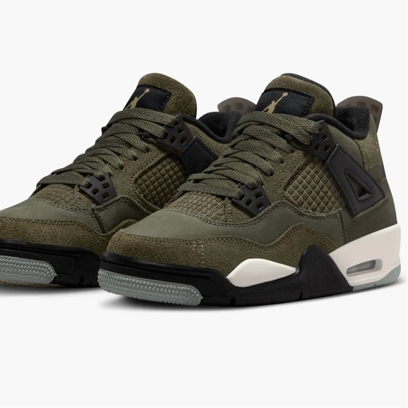 Air Jordan 4 Retro SE Craft Sneakers Size 10